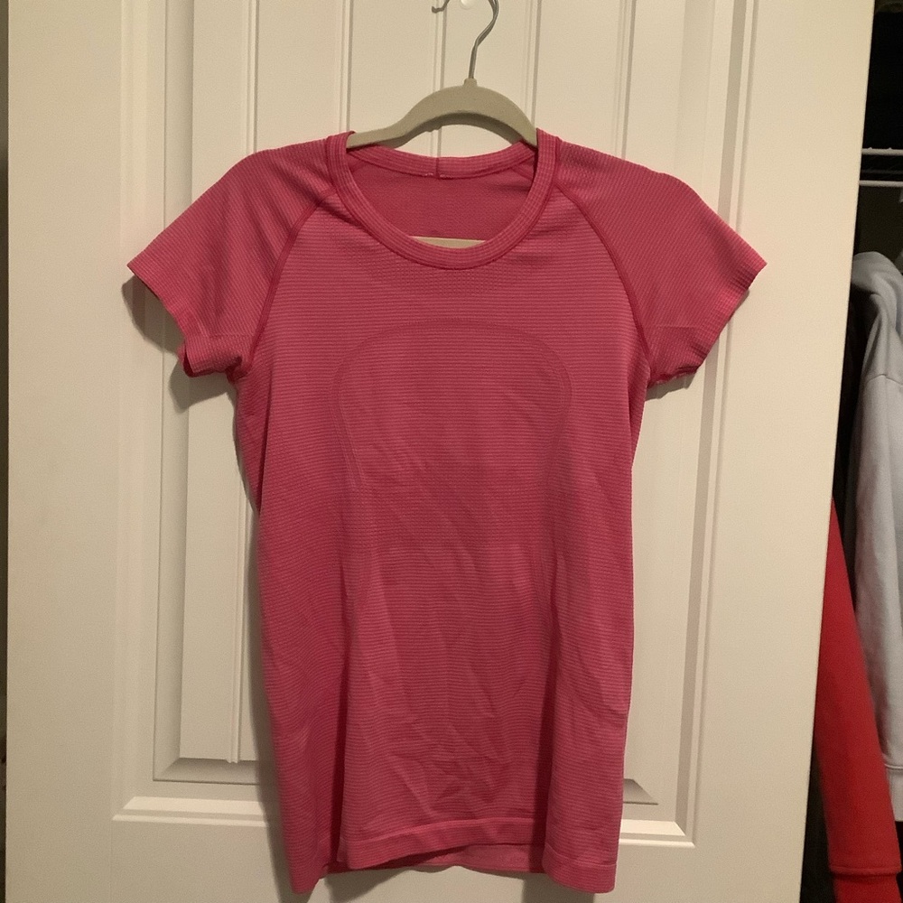 Lululemon Swiftly Tech Short Sleeve